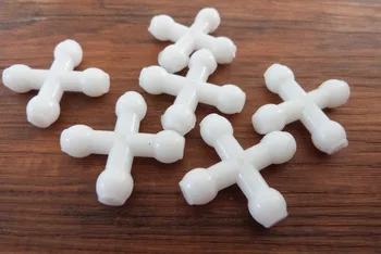 30 mm beli križ oblike plastične kroglice, primerni za 12 mm okostje skupno za igrača skupno ogrodje dodatki