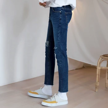 Moške trdna mid-dvig kavbojke korejski slim ravno obrezano hlače za moške Preprost raztrgala fant jeans 2020