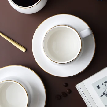 MUZITY Keramično Skodelico Kave in Krožnik Belo Pigmentiran Porcelana Tea Cup Set iz Nerjavečega Jekla 304 Žlico